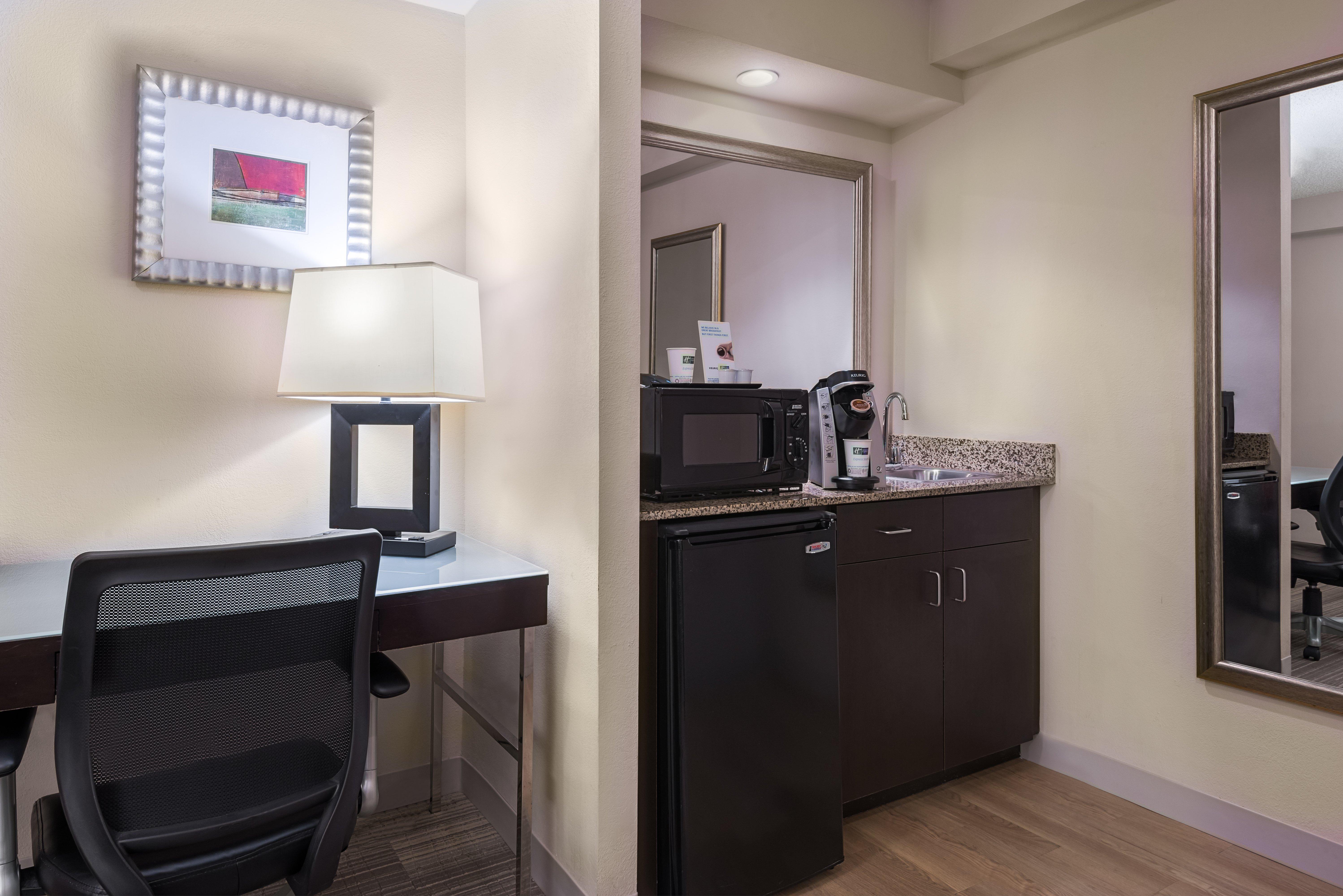 Holiday Inn Express Hotel & Suites Kendall East-Miami By Ihg Екстериор снимка