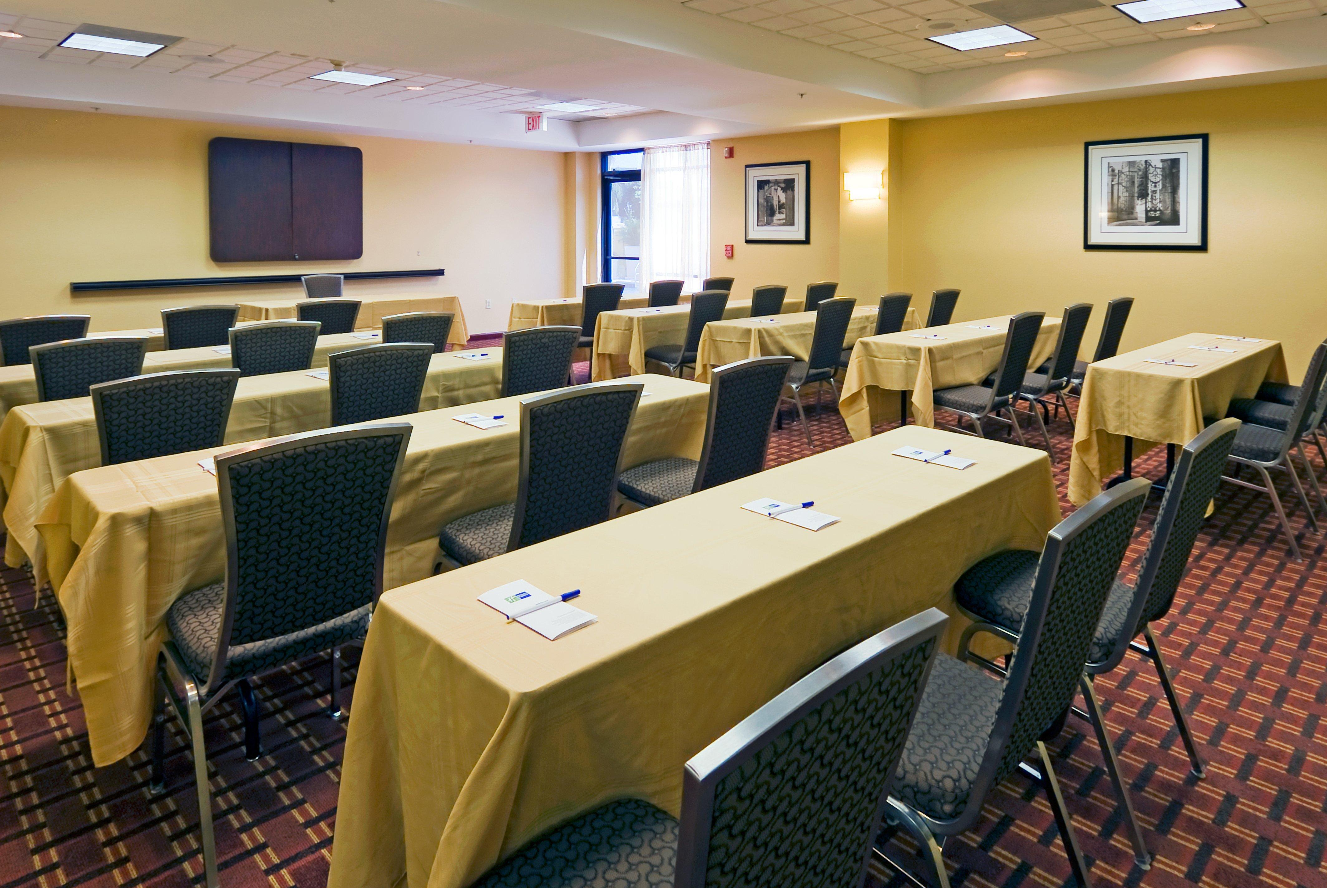 Holiday Inn Express Hotel & Suites Kendall East-Miami By Ihg Екстериор снимка
