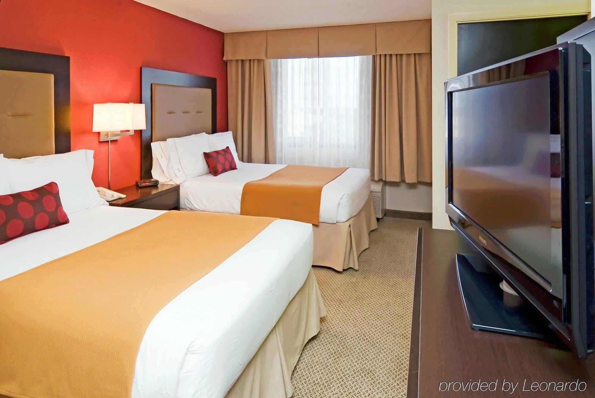 Holiday Inn Express Hotel & Suites Kendall East-Miami By Ihg Стая снимка